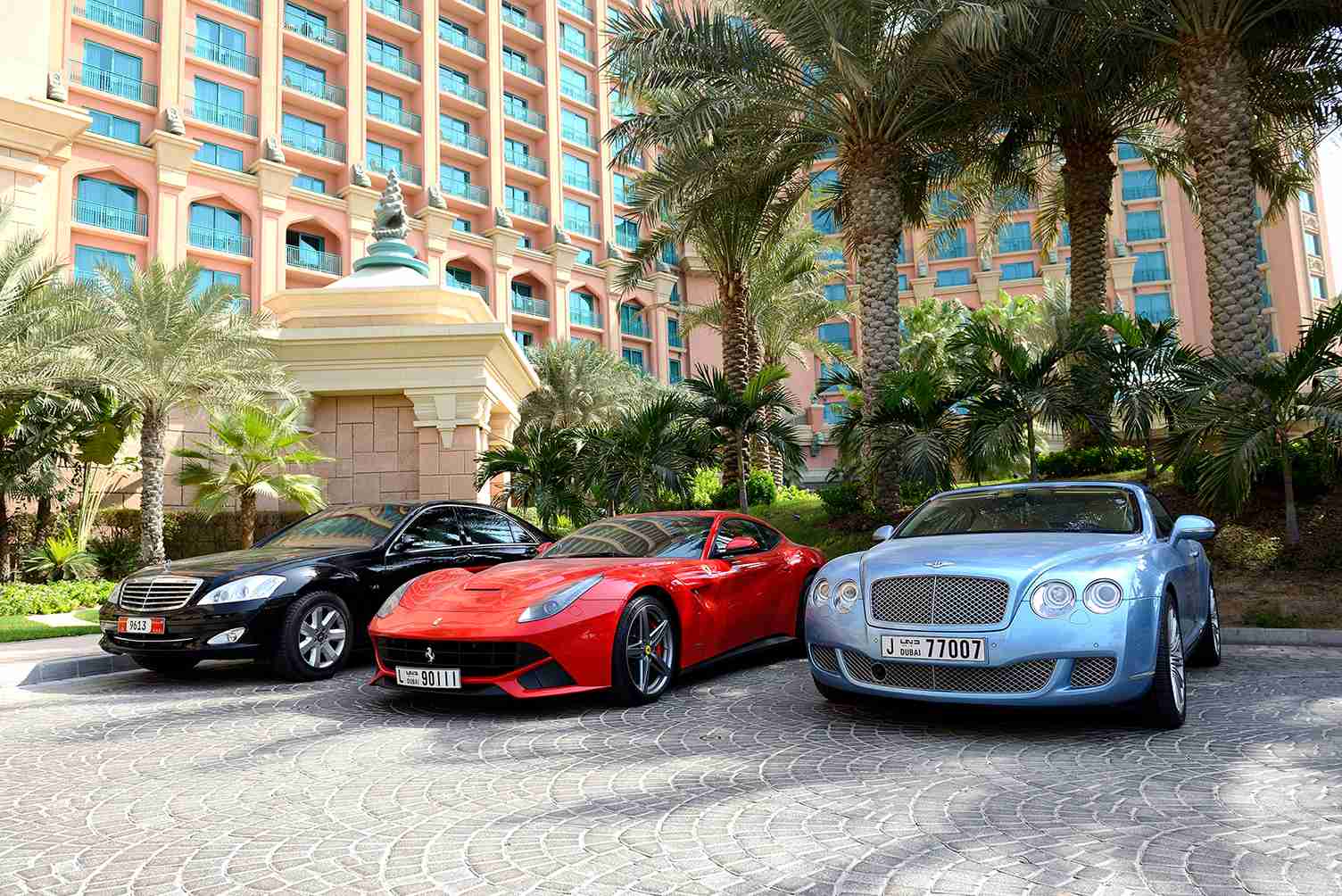 Ultimate Guide to Lease a High-end Car in Dubai